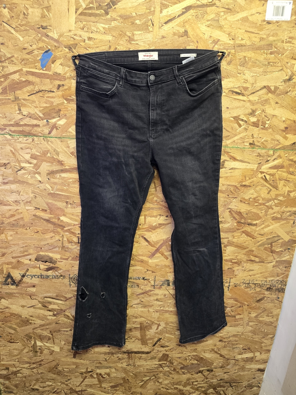 Wrangler Black Distressed Straight-Leg Jeans